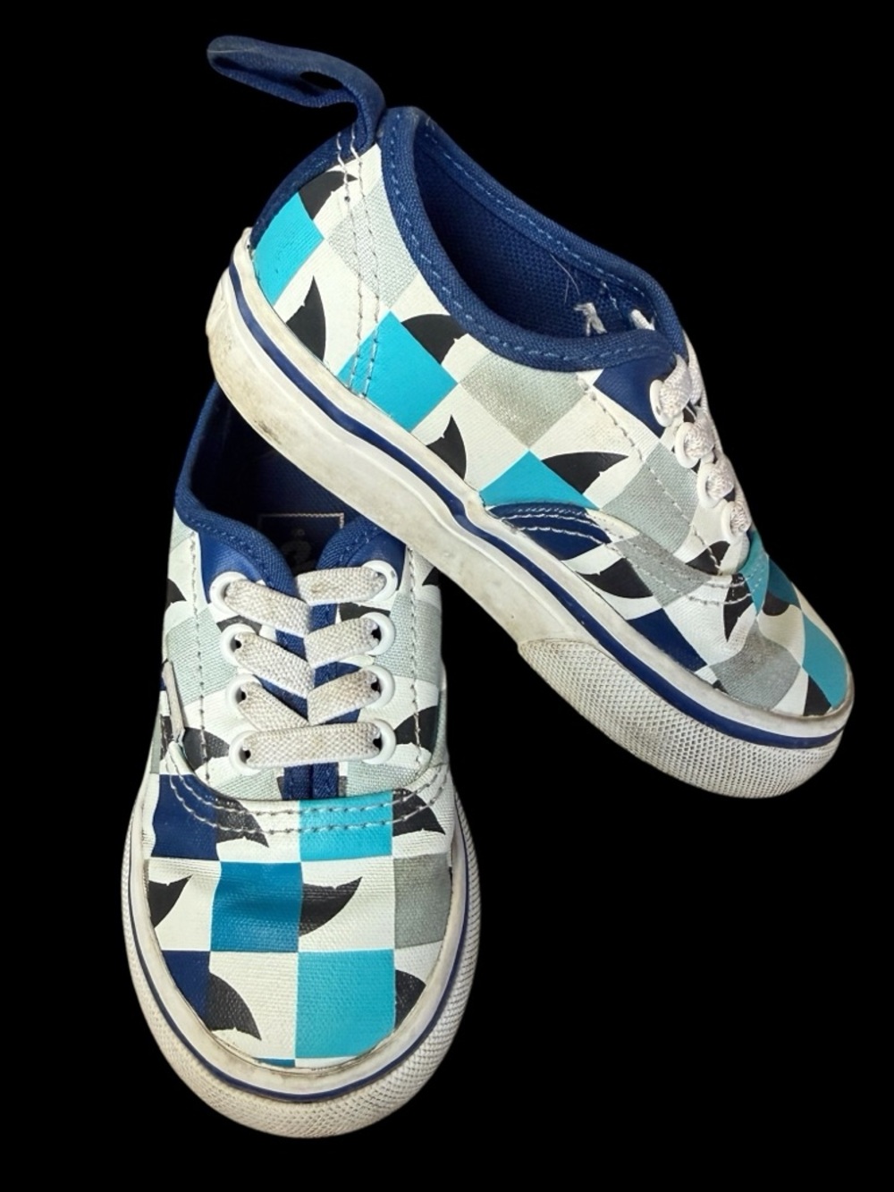 Vans Kids' Authentic Elastic Glow Checkerboard Sharks Size 6